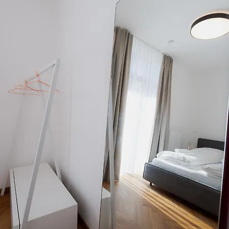 Alpine Apartements Maximilian 3*
