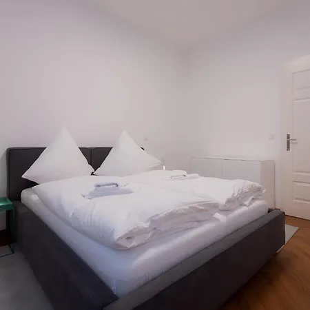Alpine Apartements Maximilian 3*
