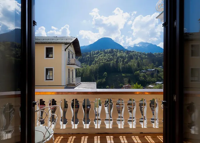 Alpine Apartements Maximilian Aparthotel 3*