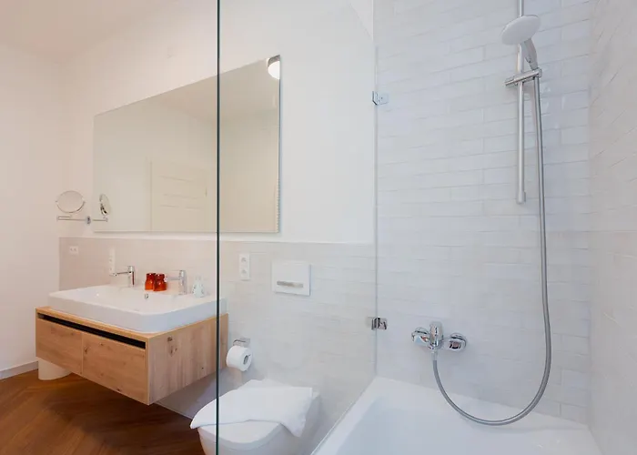 Alpine Apartements Maximilian Aparthotel 3*