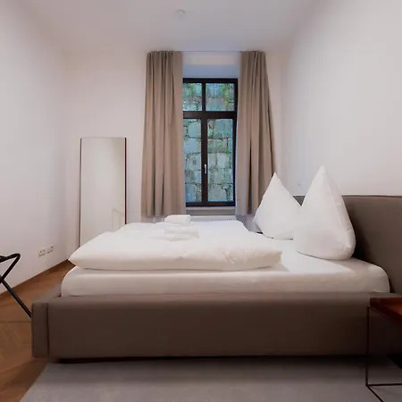 Alpine Apartements Maximilian Aparthotel 3*